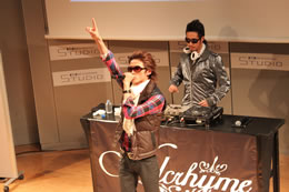 Hilcrhyme _091203_01