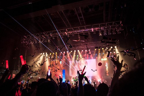 ８まねきケチャ「まねきケチャ 2周年記念ライブ ～まねかれナイト～」1F引き