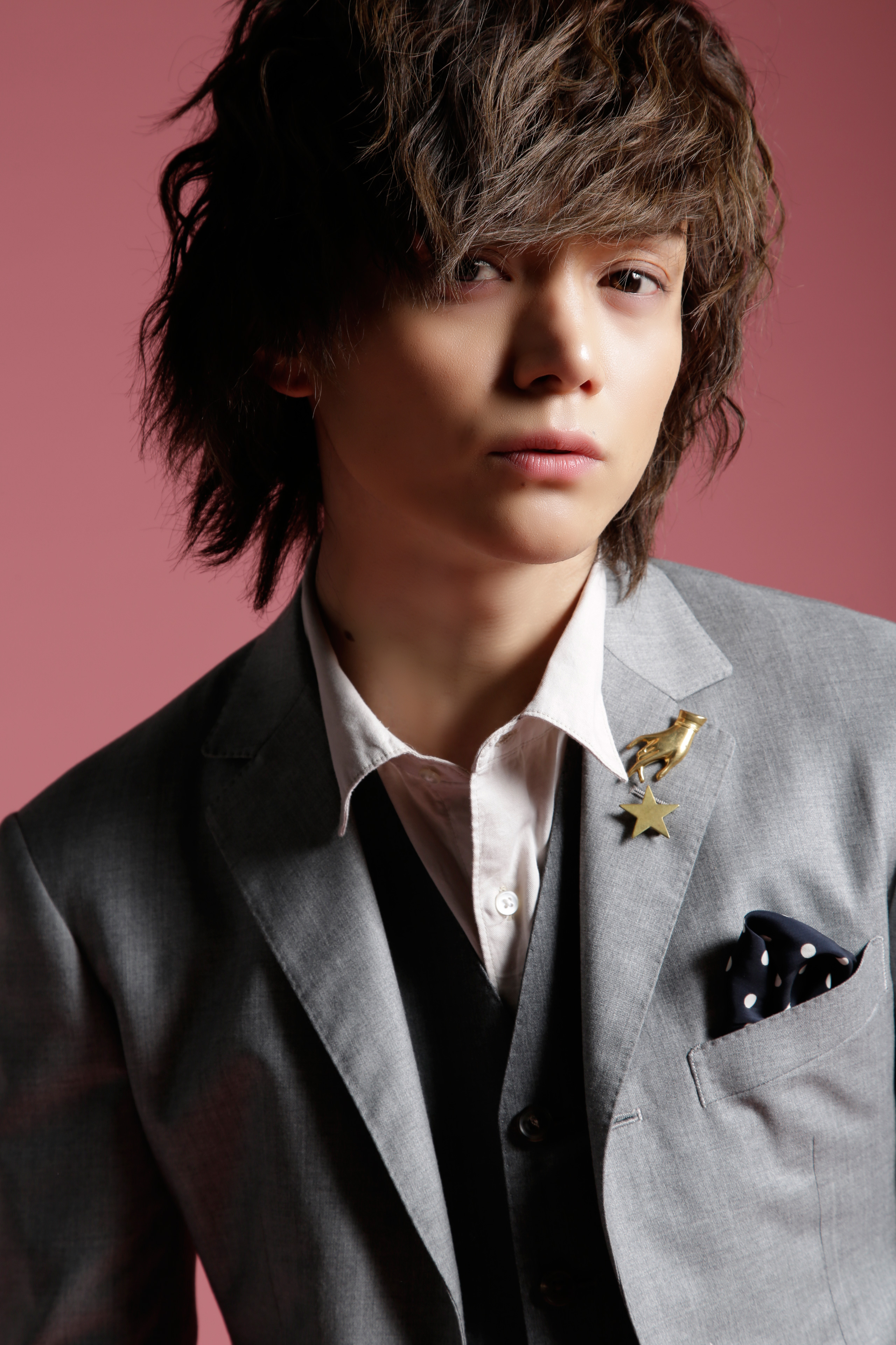 三浦涼介 アー写
