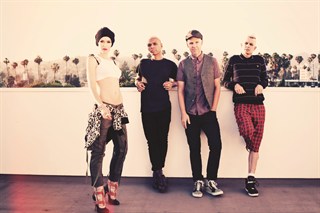 No _Doubt _Photo _Push And _300CMYK